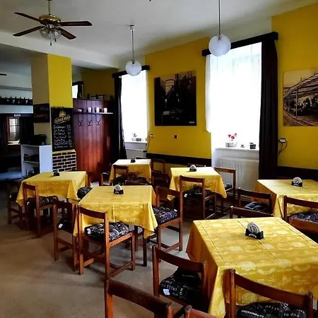 ゲストハウス Na Figlene Slatinice