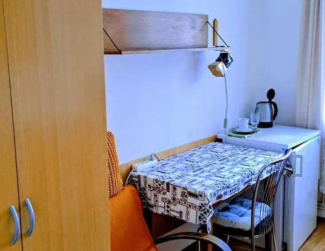 Na Figlene بيت ضيافة Slatinice