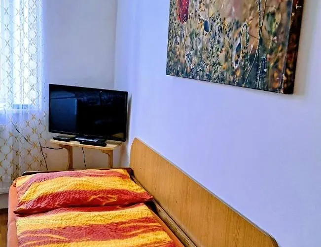 Na Figlene بيت ضيافة Slatinice